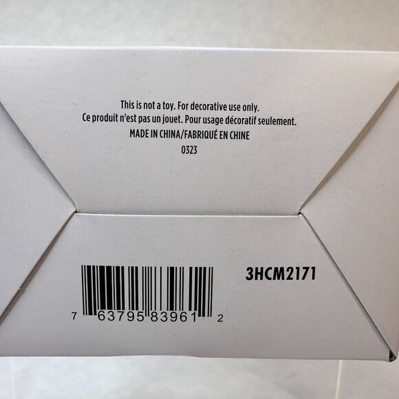 Hallmark Warner Brothers WB Coach Ted Lasso Christmas Tree Ornament 13 Emmys NEW - Picture 5 of 5